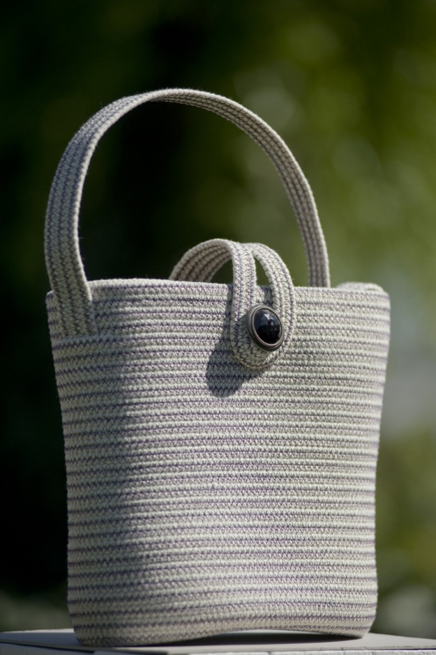 Bertrand Alberge - plasticien - accessoire - sac - "Bouton noir"